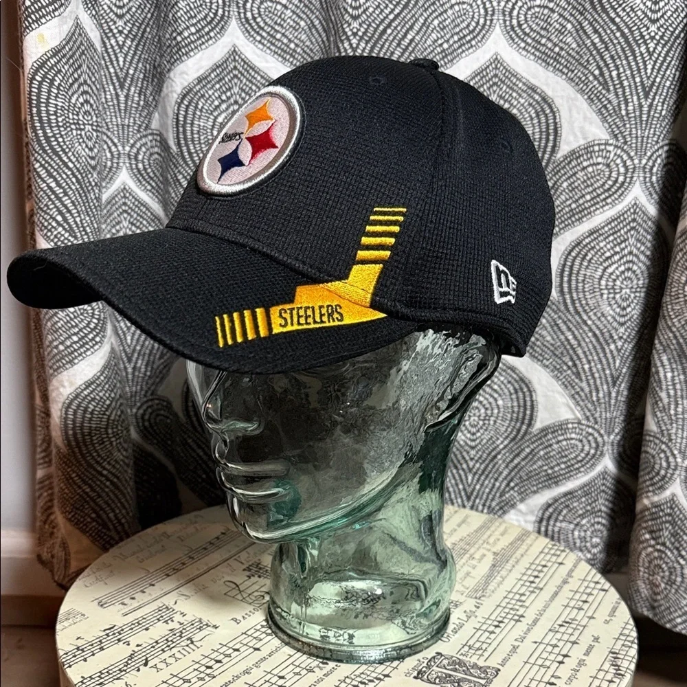 New Era NFL Official Pittsburgh Steelers Fitted Baseball Hat SZ Large/ XL